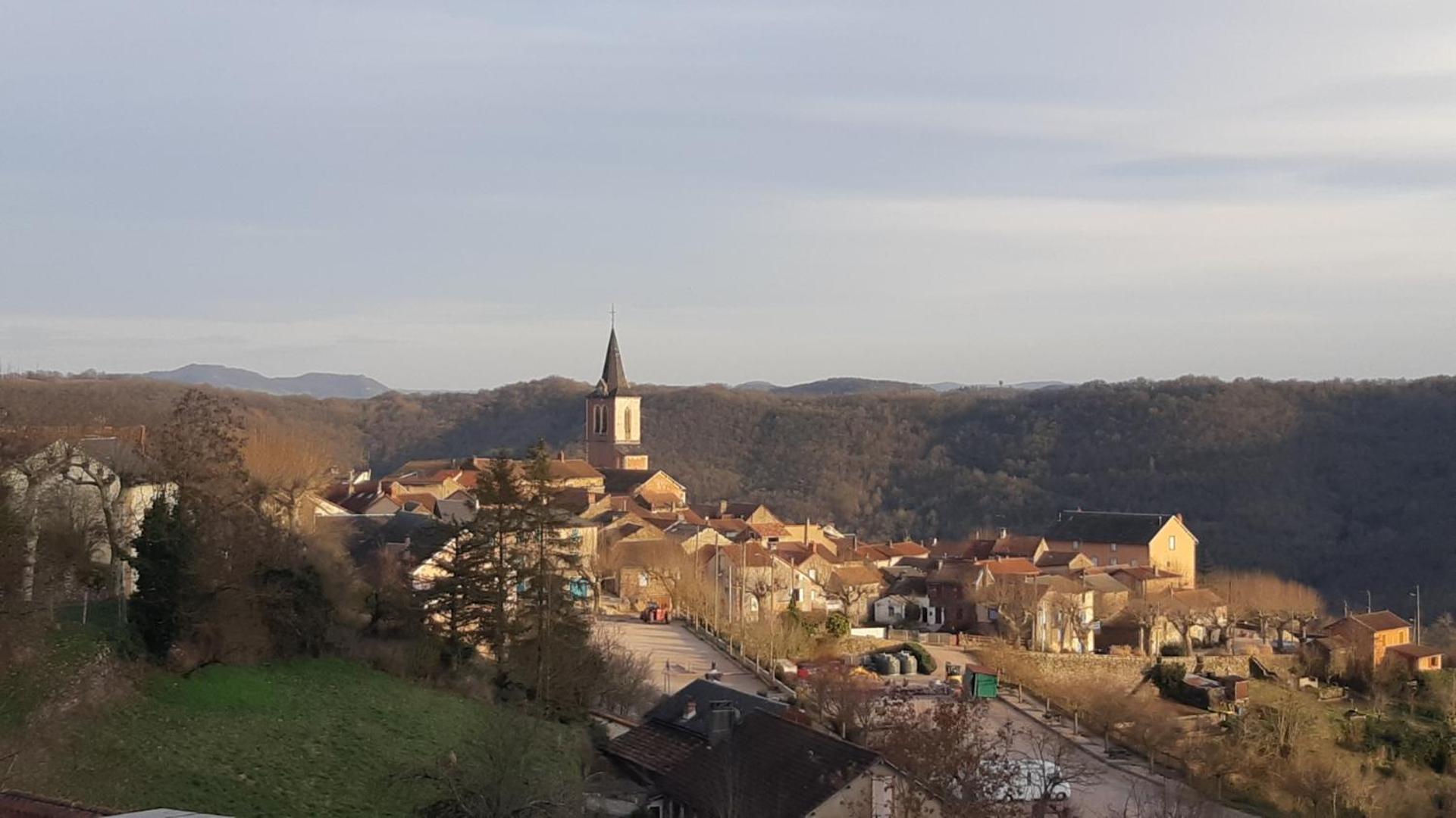 Gite De Mazies Aveyron Broquies Extérieur photo